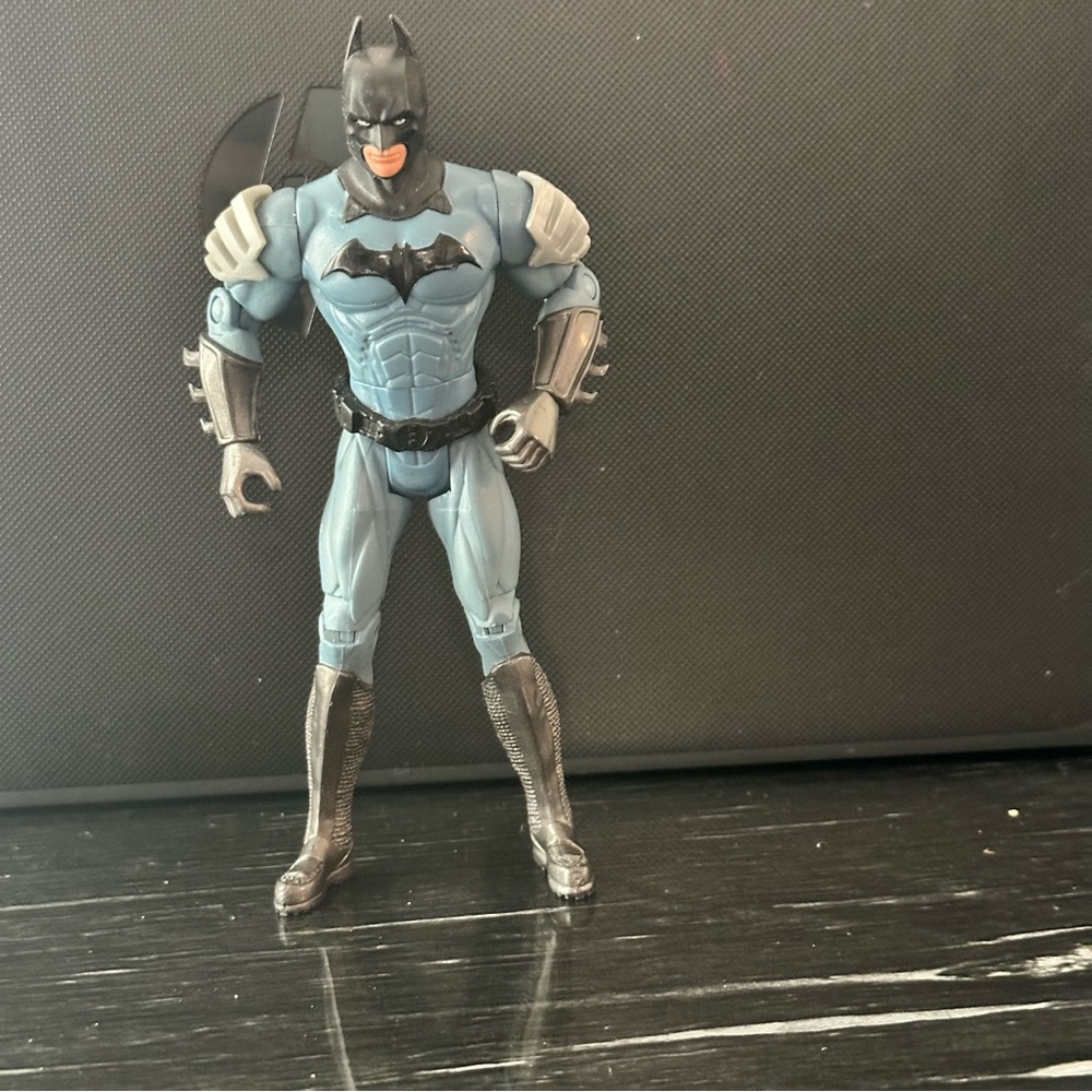 Vintage Kenner 1994 FUTURE BATMAN
ACTION FIGURE TOy ~ LEGENDS OF
BATMAN